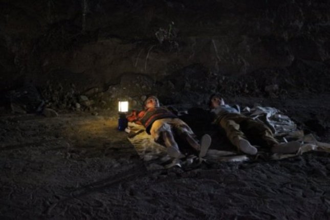 02 FALLING STARS Stelle Cadenti Di Regia Giovanni Ambrosino