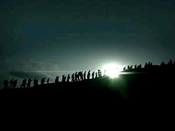 LOCANDINA VERTICALE MAMA Di Eduardo Vietiez