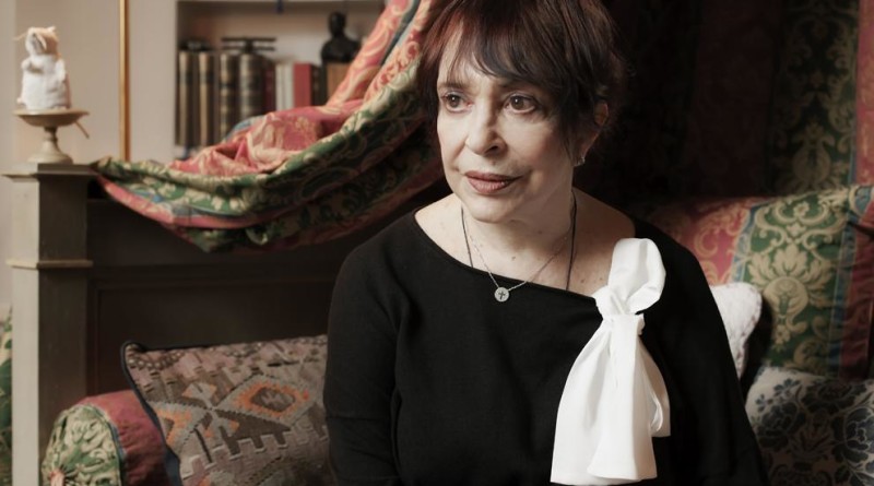 Adriana Asti Foto Di Scena 800x445