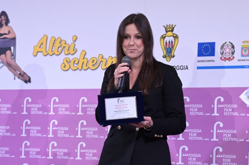 04c MENZIONE Al Doc DIPENDENZE NO GRAZIE Regia Federico Toscano (in Ph Federica Montesardi) 23nov367